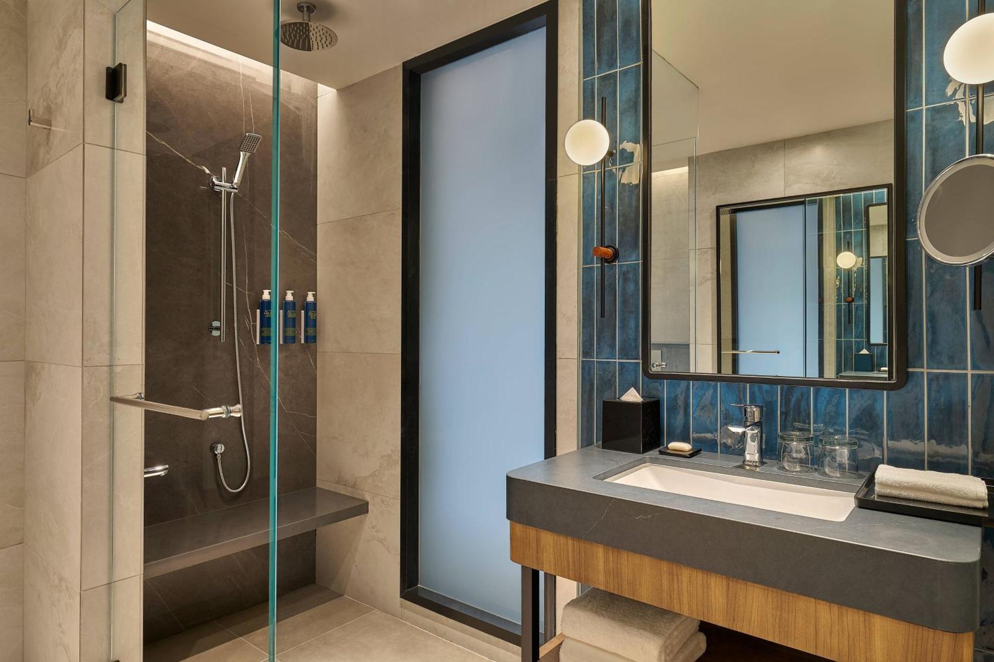 Four Points By Sheraton Kuala Lumpur, Centre
